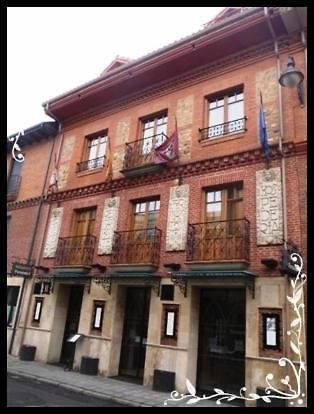 Hospederia Fernando I Hotel León Kültér fotó